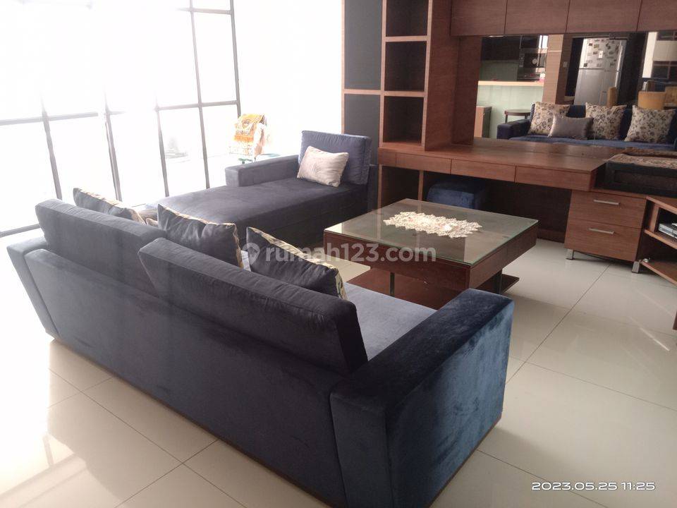dijual-rumah-bagus-full-furnished-cluster-florence-kota-wisata-kota-wisata-bogor