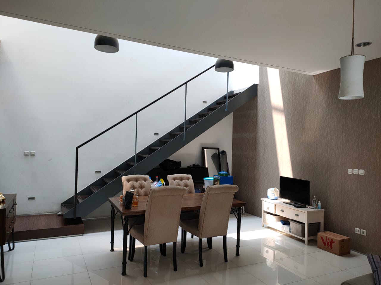 rumah-dijual-di-kota-wisata-siap-huni-2nd-boulevard