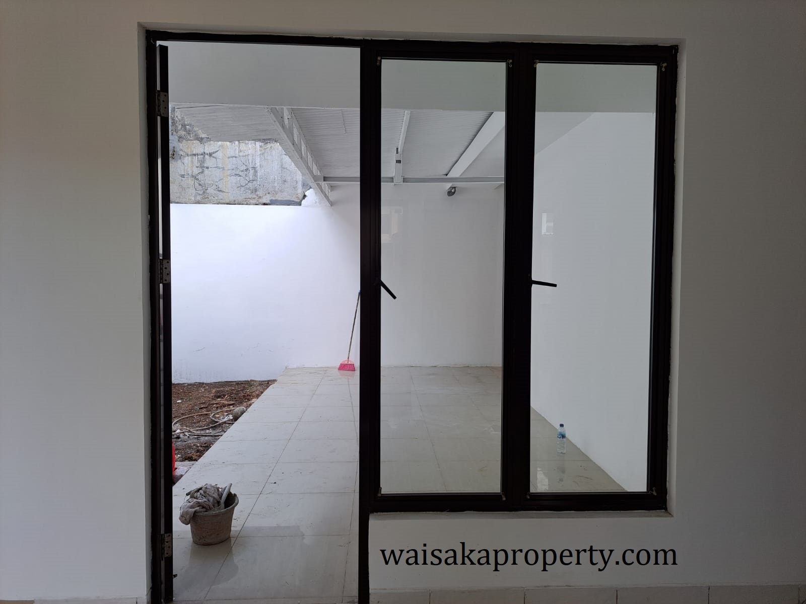 rumah-dijual-di-legenda-wisata-2-lt-siap-huni-sudah-renovasi