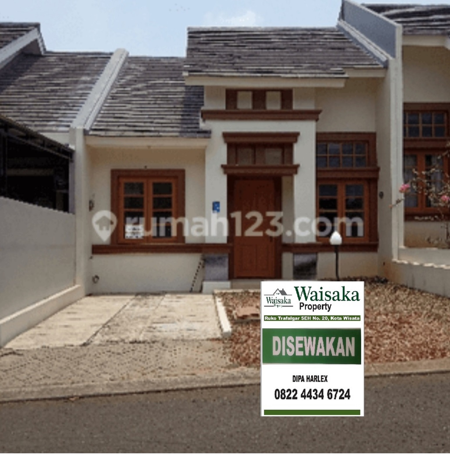 Rumah Disewakan Di Kota Wisata 1 lt siap huni